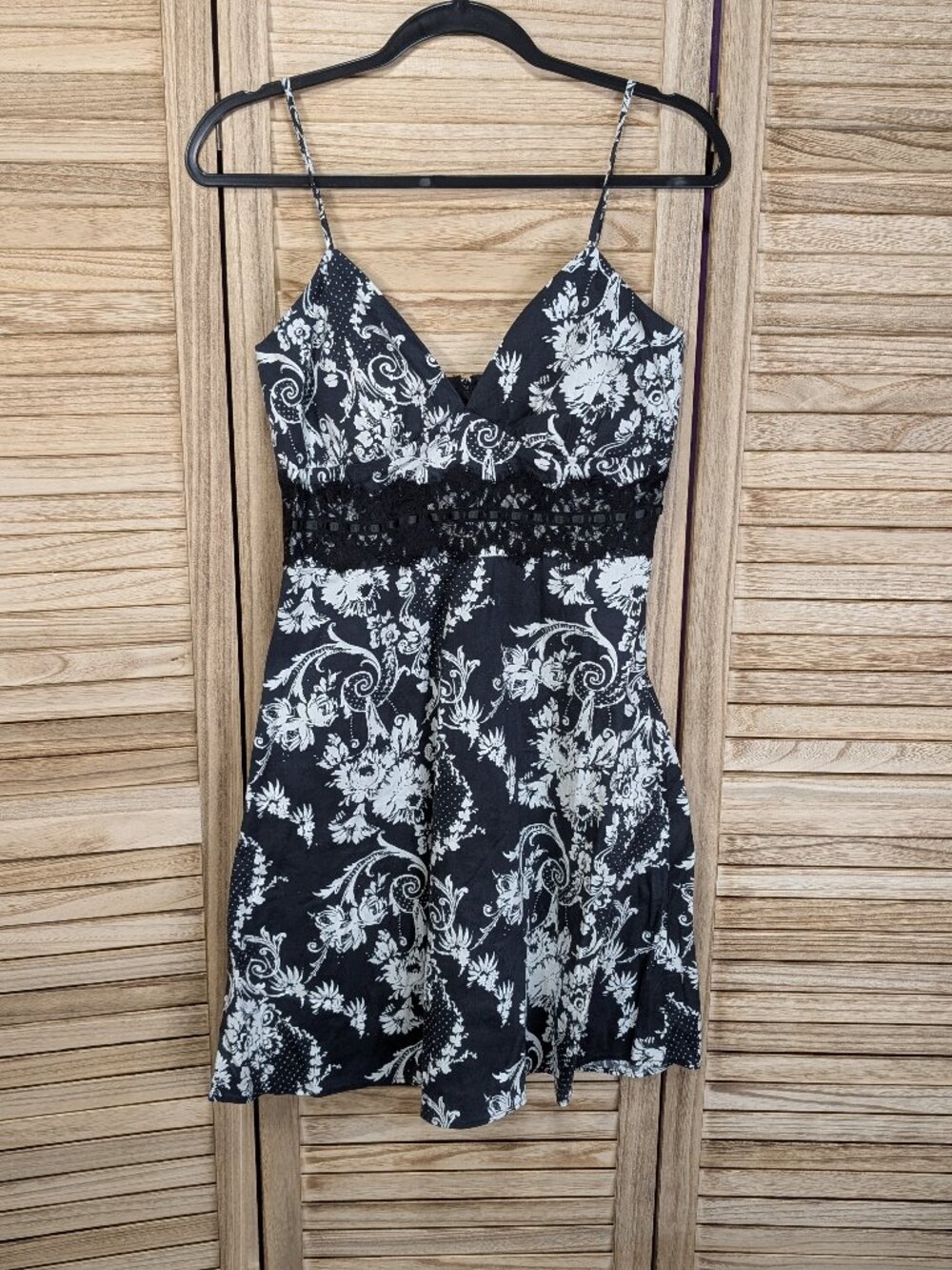 Pulse Black & White Floral Lace-Trim Sundress Size Medium